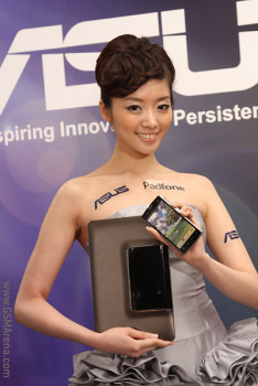 ASUS Padfone verrà svelato di nuovo al Mobile World Congress 2012