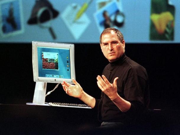 FBI: Steve Jobs era disonesto, drogato e tirchio