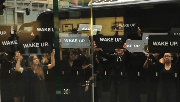 RIM ha organizzato la campagna Wake-Up contro Apple in Australia