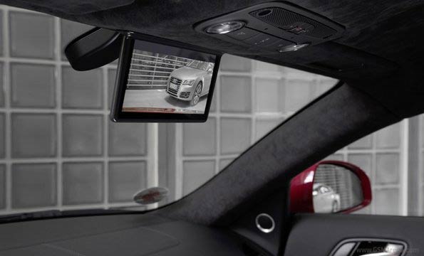 Samsung Galaxy Tab 7.7 come specchietto retrovisore per l'Audi R8 e-tron