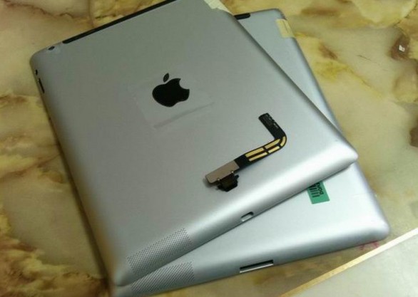 Apple nuovo iPad: immagine del modello con connettore Lightning