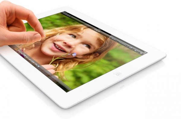 Apple iPad 4: l'alimentatore da 12 Watt ricarica più velocemente la batteria