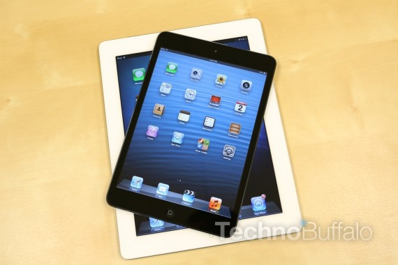 Apple-iPad-Mini-VS-iPad-Stacked-570x380