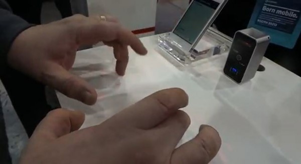 CES 2013: Magic Cube è la tastiera laser per iPad