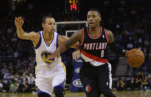 Stephen-Curry-e-Damian-Lillard-durante-la-gara-di-preseason-tra-Golden-State-Warriors-e-Portland-Trail-Blazers