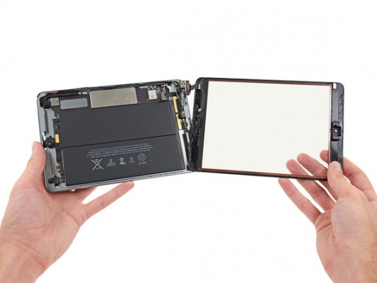 iPad Mini 2 con Retina Display smontato pezzo per pezzo da iFixit