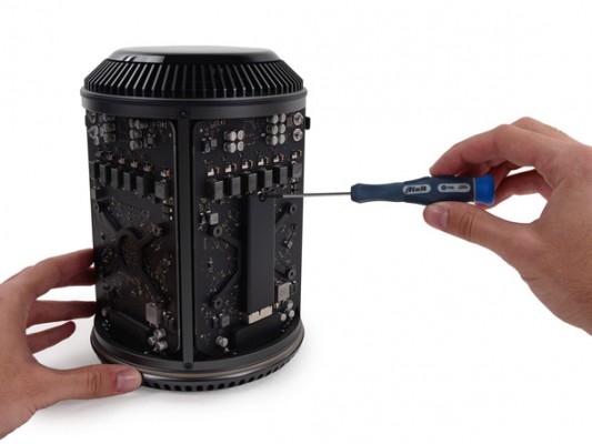 Mac Pro 2013: facile da smontare e riparare, secondo iFixit