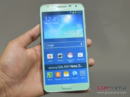Samsung Galaxy Note 3 Neo: foto dal vivo della versione Mint Green