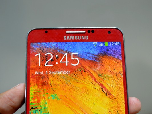 Samsung Galaxy Note 3: immagini dal vivo delle nuove colorazioni