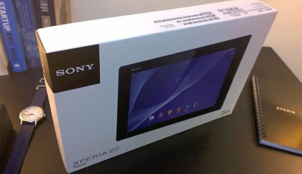 Sony Xperia Z2 Tablet: video sul contenuto della confezione