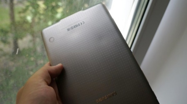 Samsung nega problemi di surriscaldamento per il Galaxy Tab S 8.4