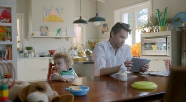 Samsung contro Apple nei nuovi spot del Galaxy Tab S