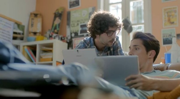 Samsung contro Apple nei nuovi spot del Galaxy Tab S