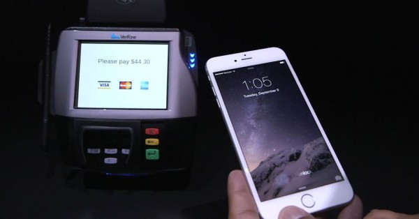 Apple Pay: provato dal vivo il pagamento via NFC dell'iPhone 6