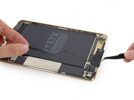 iPad Mini 4 smontato pezzo per pezzo da iFixit