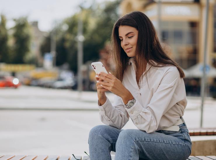 whatsapp foto video alta qualità