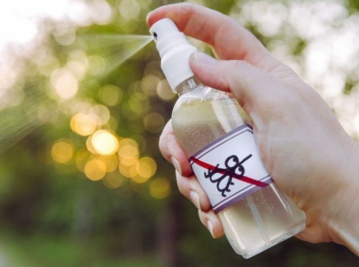 spray contro le zanzare