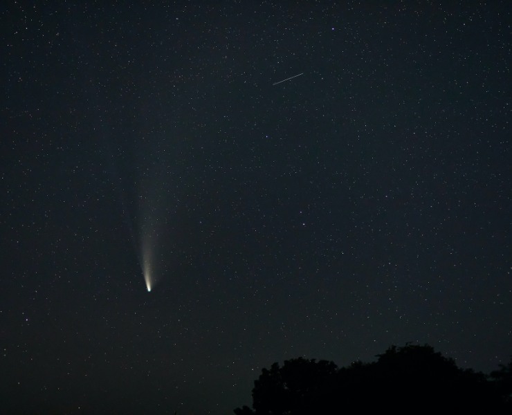 Comet sky