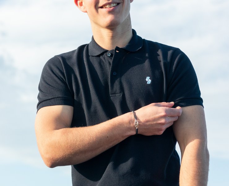 Men's polo